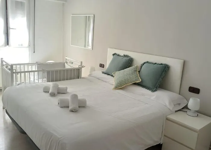 Ohana, Apartamento-Parking Privado Gratis-Centrico-Wifi-Ascensor-Sin Cuestas-82M2